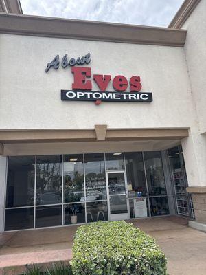 About Eyes Optometric