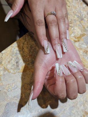 T & T Nails