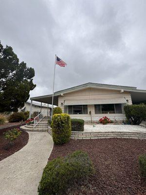 Home of Veteran Richard and Marta Loewen