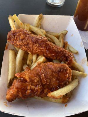 Hot Honey Chicken Tenders / Fries