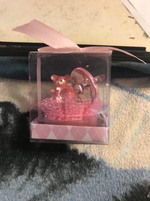 Cute work well with baby shower items