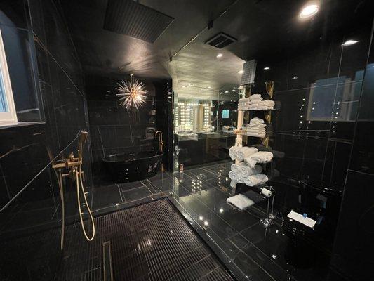 Modern Construction & Design Inc