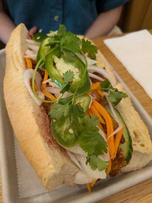 Crispy Chicken bahn mi