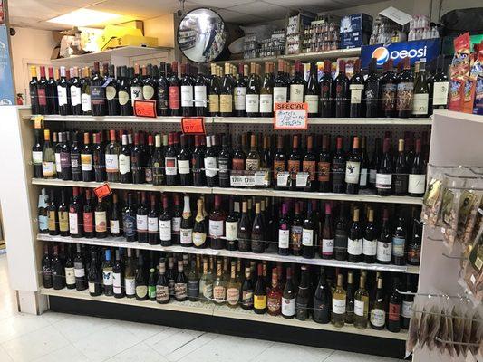 Four Points Liquor & Market