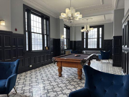 The Saum And Hutchensom Arms