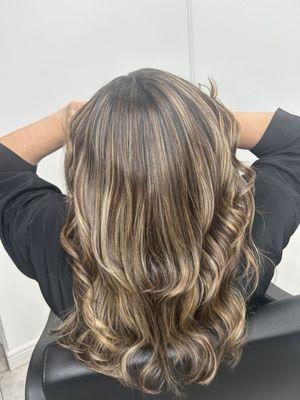 Denise Hair Salon Unisex