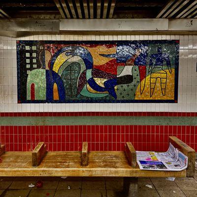 3rd Ave-149 St Subway Station - José Ortega "Una Rasa, Un Mundo, Universal (One Race, One World, One Universe)" 1996, Platform to Manhattan