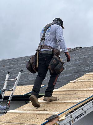 Rise Up Roofing And Construction