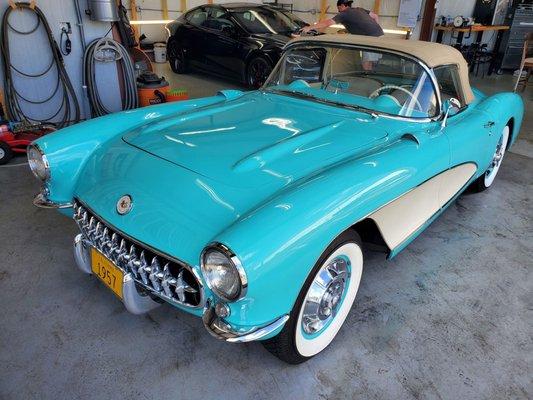 We coated thus 3 years ago and is back for a refresh detail, motor detail, air filter polish and whitewall tires reconditioning.