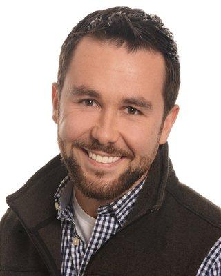 Sam Abbott Sells Homes