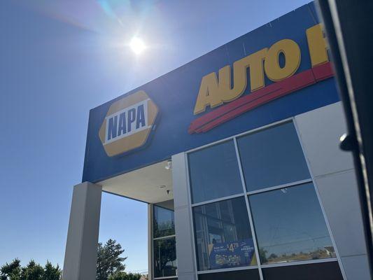 Napa plenty of parking