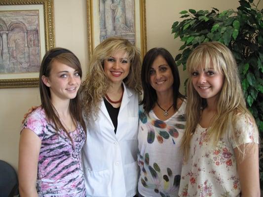 Perfect Smiles Inc. - Mozhgan Azizi, DDS