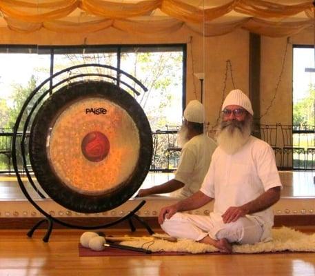 Kundalini Yoga with Charanbir Singh