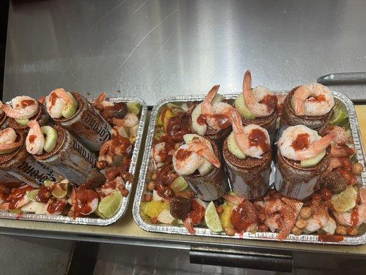 Charolas botaneras solo en la Perla