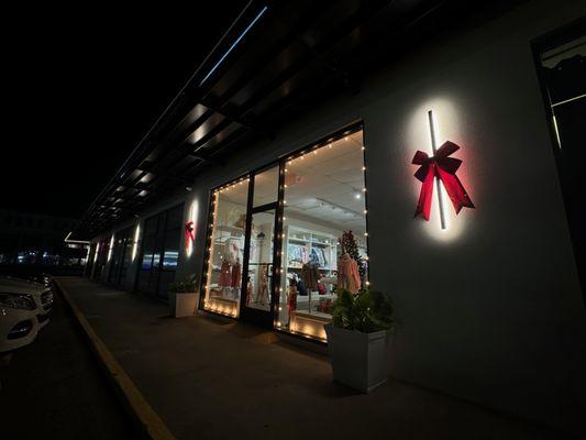 Christmas Lighting at SEAUX Kids Boutique in Metairie