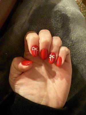 Annie did my nails!!! And I walked out of there OVERJOYED!!!! She's is the BEST!!! And I am soooonhappy with my Christmas nails!!!