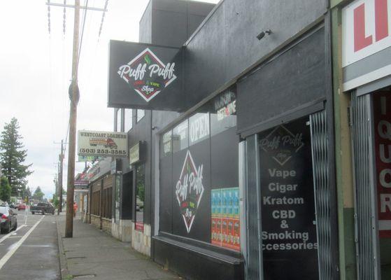 Puff Puff Smoke & Vape Shop - 10322 NE Halsey St