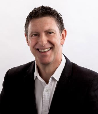 Real Estate with Mark Simpson. How May I Help?