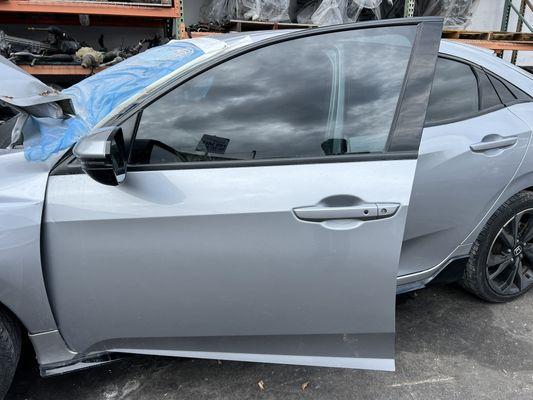 2016 - 2021 HONDA CIVIC FRONT LH DRIVER SIDE DOOR ASSEMBLY
