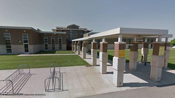 Entrance to the Longview Recreation Center at Spring Hill.
