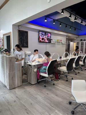 Counter and Manicure area