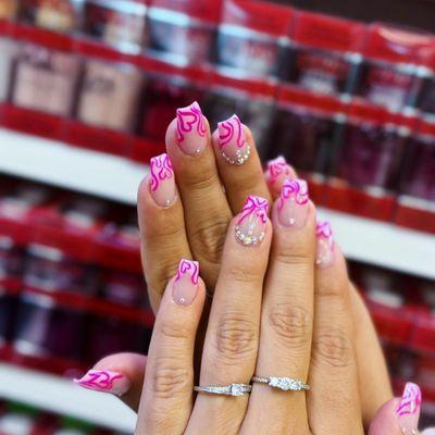 Headhunter Hair & Nail Salon