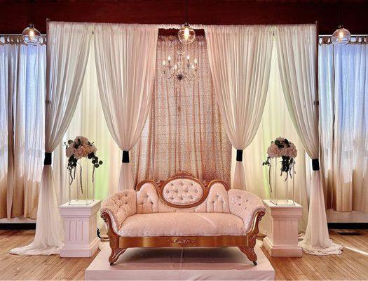 Decor in dining room