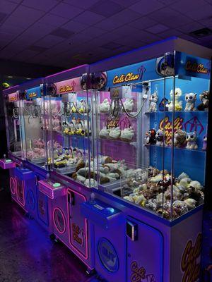 Cali Claw Arcade