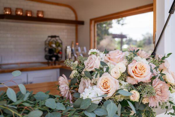 vendor credit: Jilly's Tarts, The Art of Grazing, and Luzye Photography