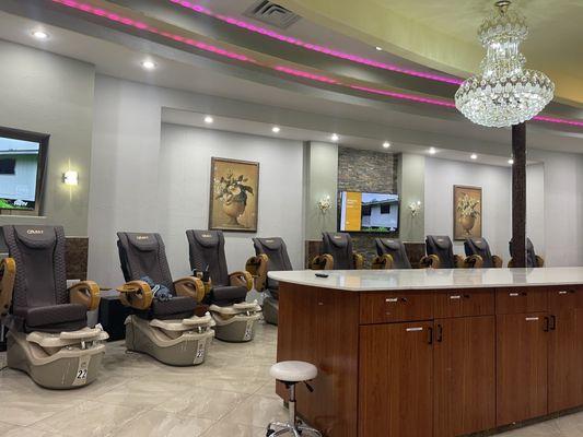 You have to go see Jenny!  She is the best!!!