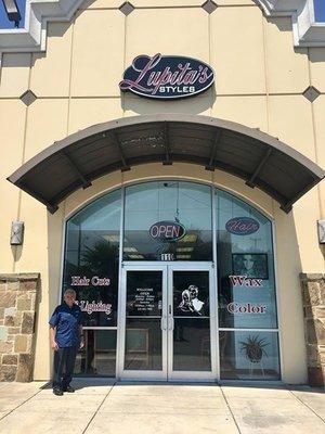 Pete's Hairstyling Shop