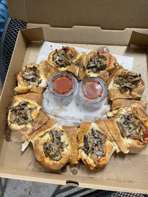 Pizza Ring with 2 Toppings of Your Choice