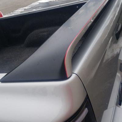 Rear Spoiler in black satin with red stripe
