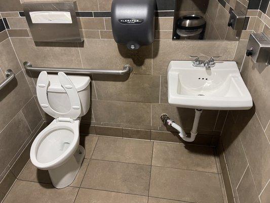 Lovely remodeled bathroom! How special is that? Thanks Arco owner!