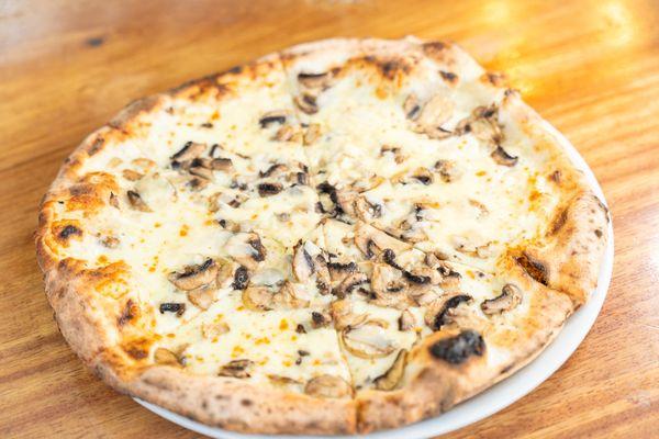 Piacere Wood Fired Pizza