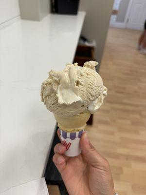 32 Below Ice Cream Shop