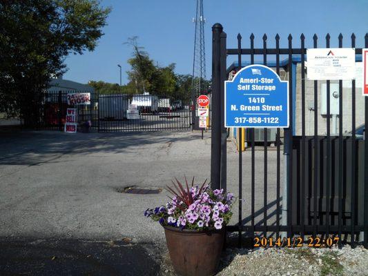 Ameri-Stor Self Storage