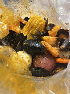 Rock & Toss Crab House