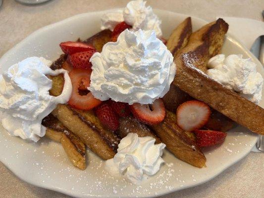 French toast w/ strawberry topping & whip cream