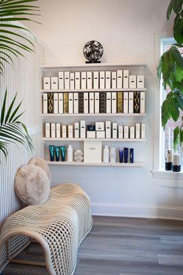 Revolves Waiting area