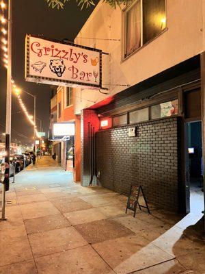 Grizzly’s Bar