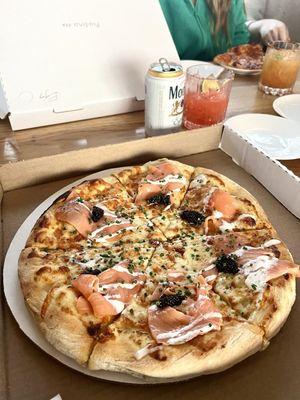 Caviar & Salmon Pizza (ig: @cravingswithcat)