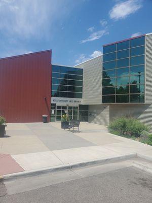 Ross-University Hills Branch Library
