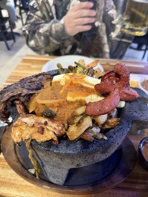 Molcajete (12/19/2025)