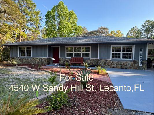 Delores Arcuri - Broker associate