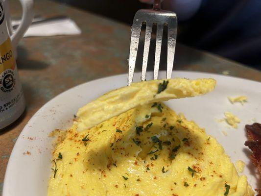 Cinola Restaurant & Lounge