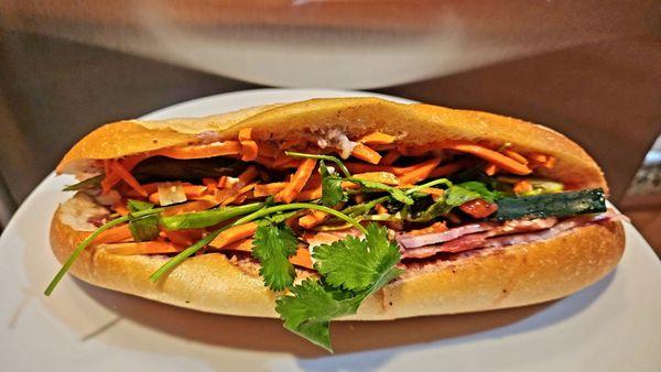 Banh Mi & Rolls