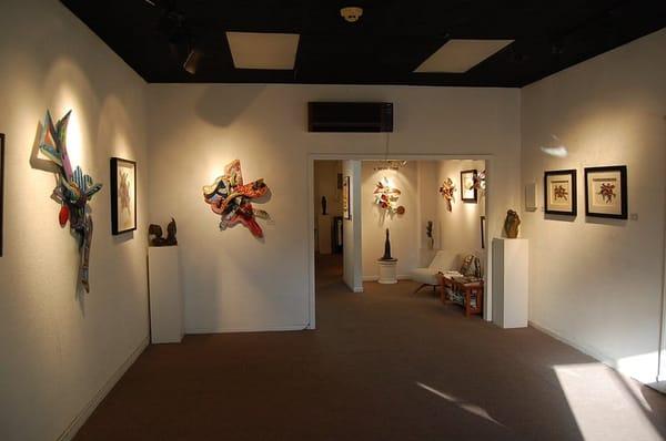 International Visions - The Gallery