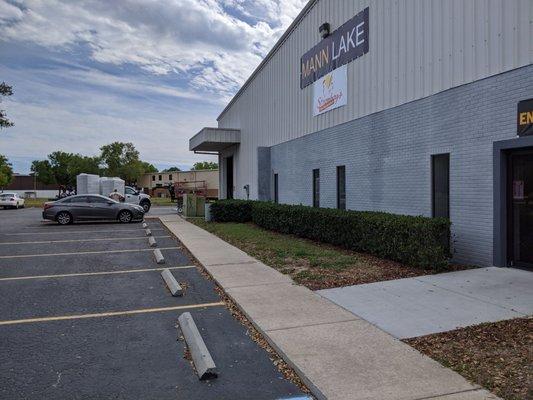 Mann Lake Bee & Ag Supply