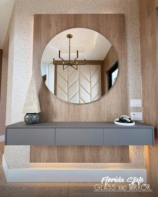 Round Floating Mirror